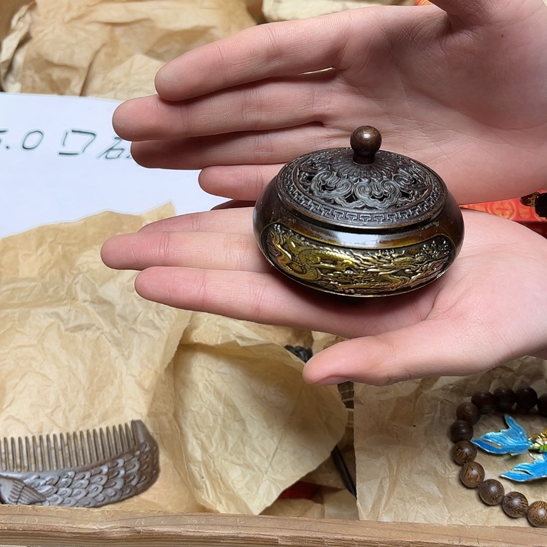 大叶紫檀（黑酸枝木类）