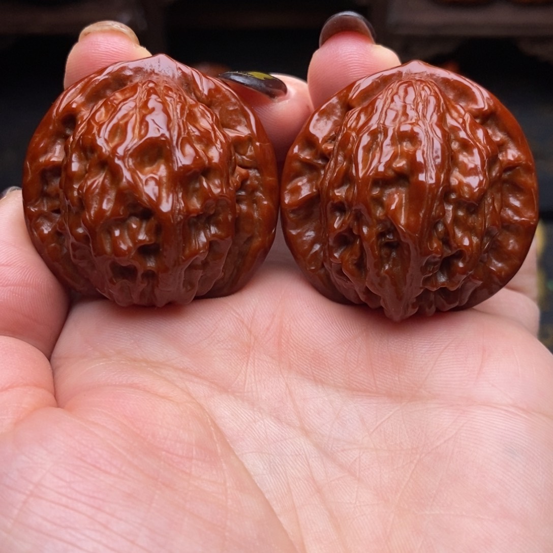 文玩核桃吊坠大红袍40