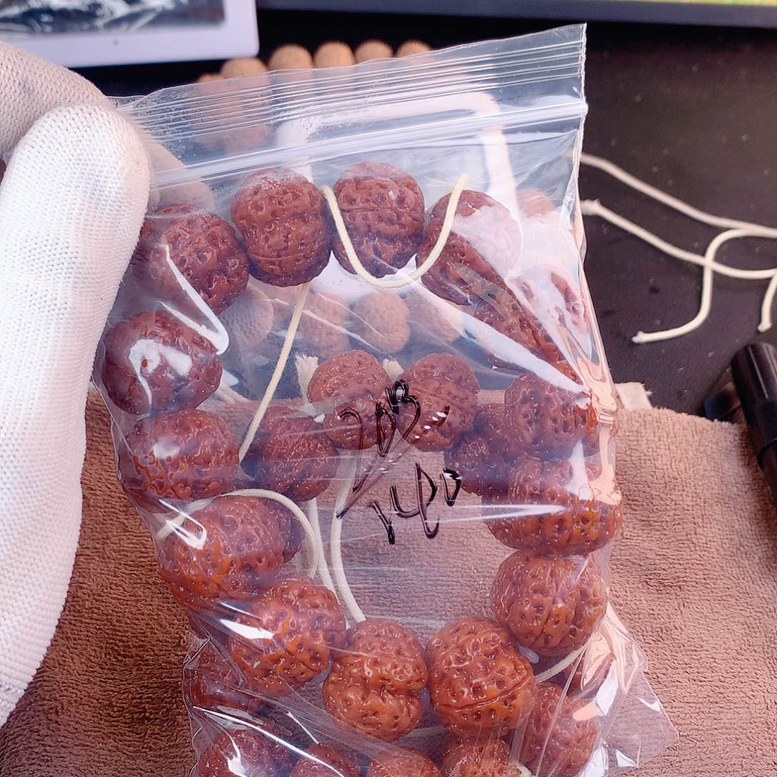 浮****金刚菩提手串20————-