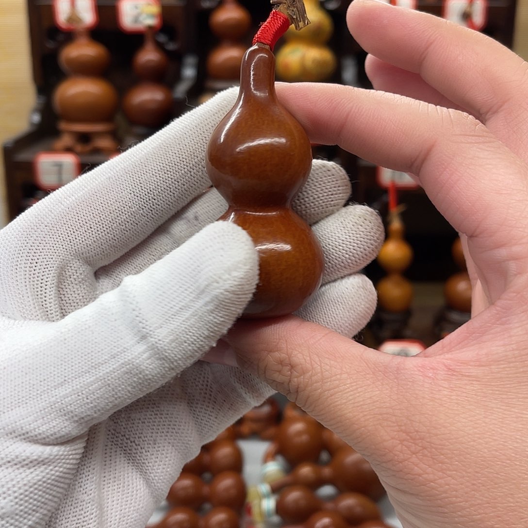 白****葫芦………………………………