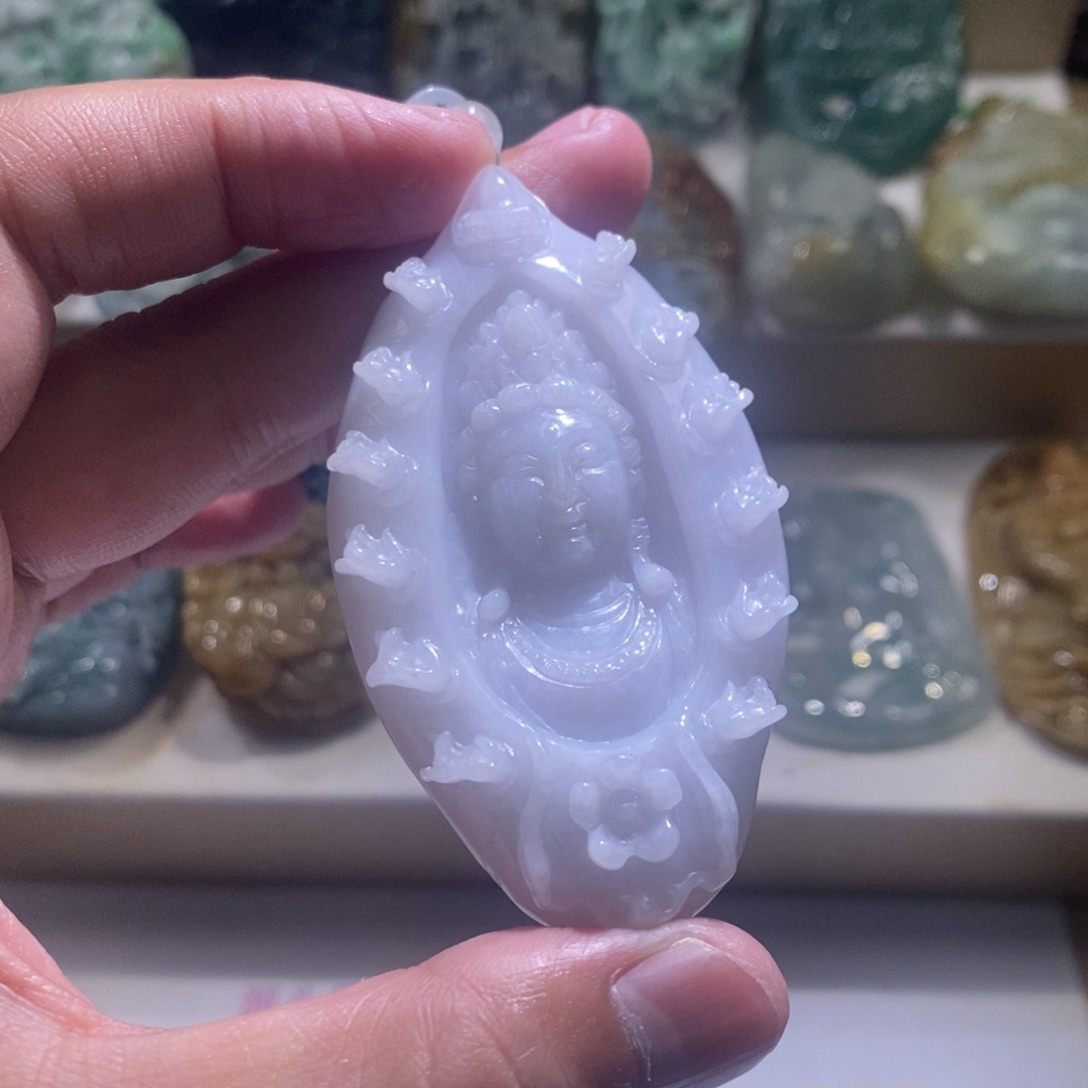 【闪购商品】翡翠颈饰未镶嵌千手观音