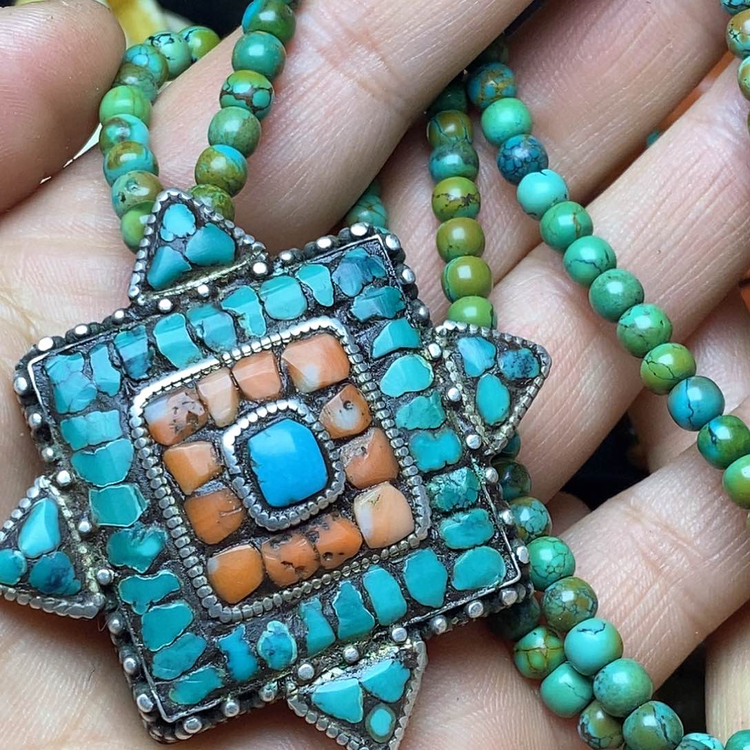 贝壳手串/手链……………………………………