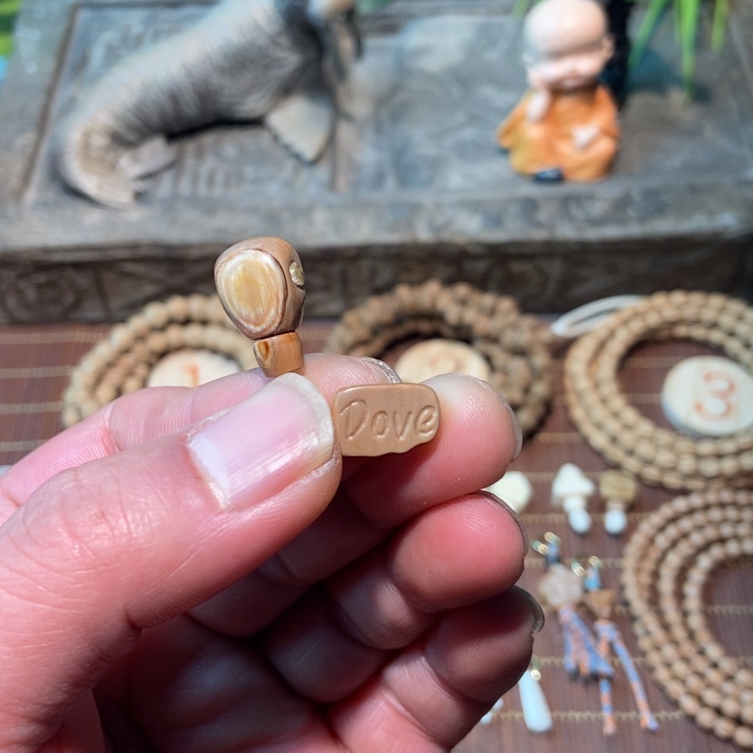 黑***桃吊坠柏香籽/百香籽