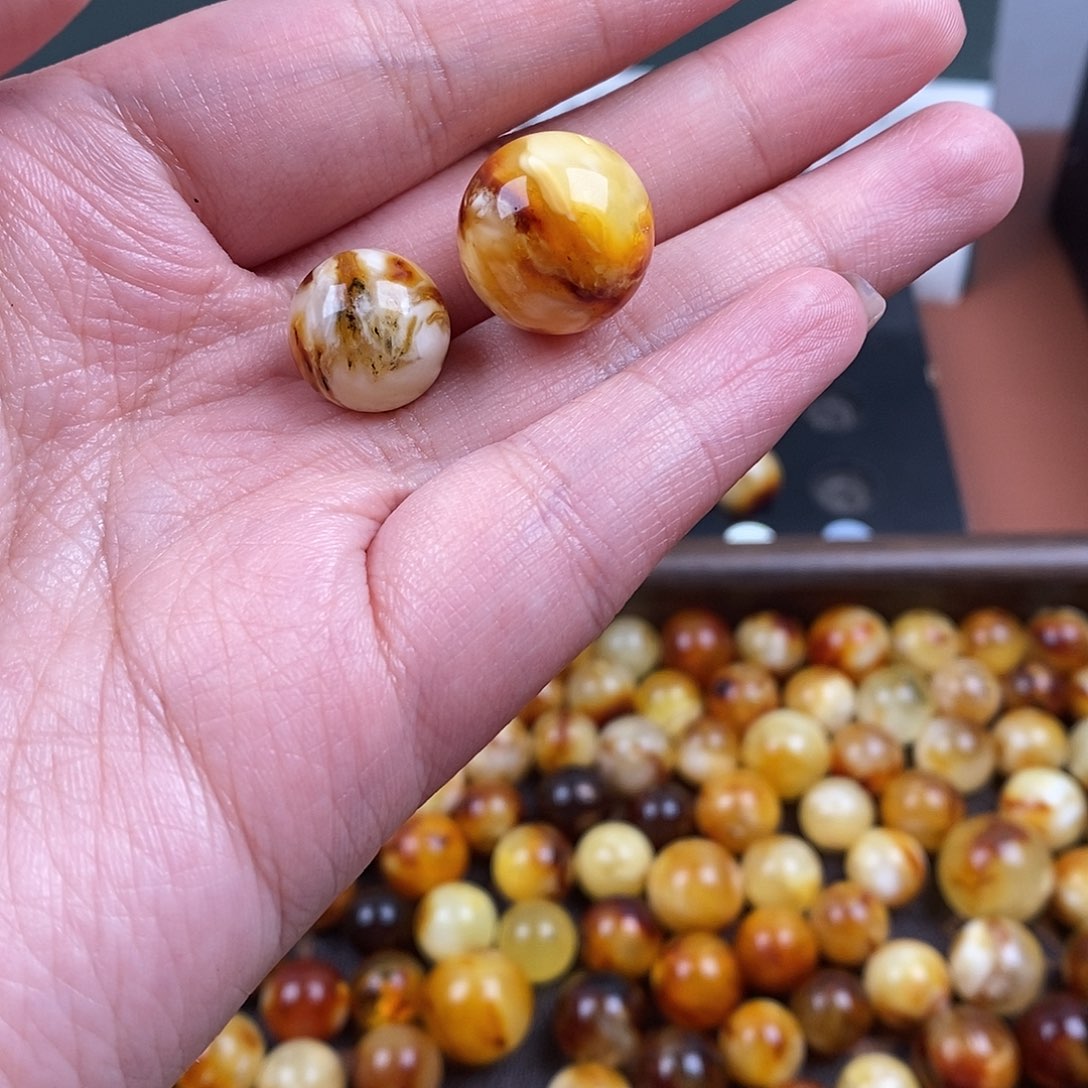 Ｋ***米琥珀未镶嵌裸石蜜蜡