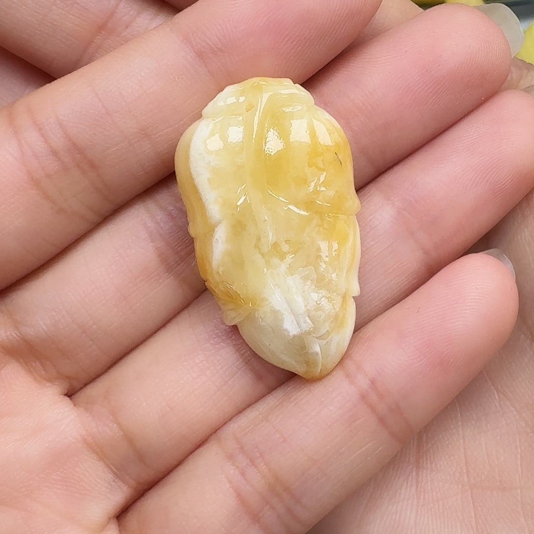 未镶嵌琥珀珠宝奇石