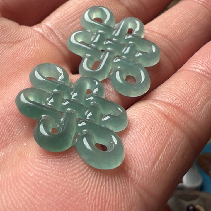 和田玉（糖玉）挂件未镶嵌我***奶