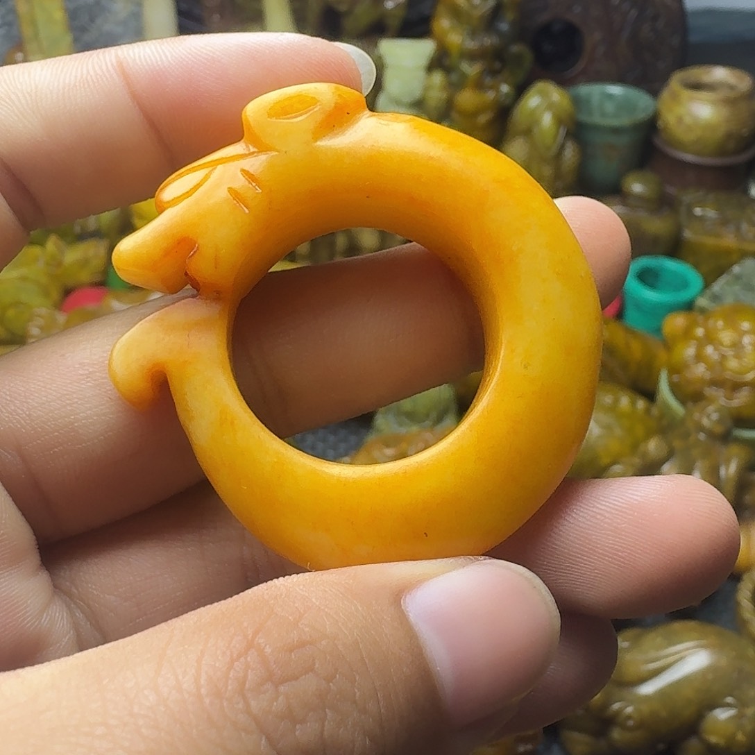 白玉菩提吊坠。。。