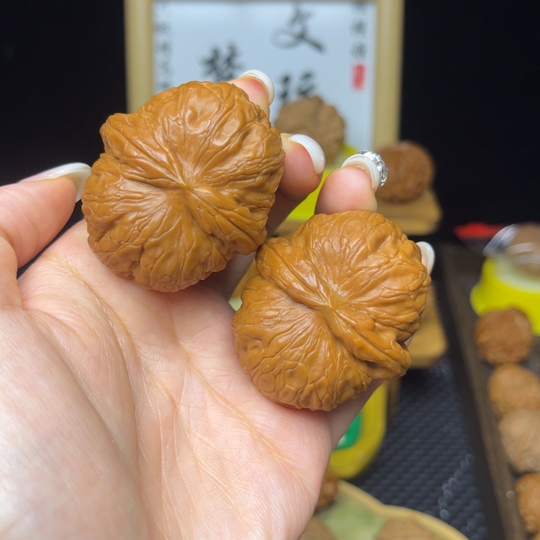 吊坠文玩核桃元宝46打底