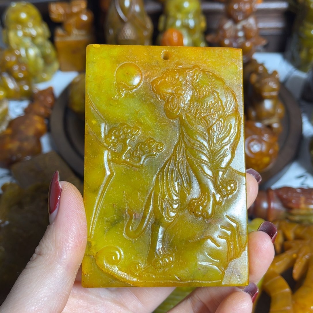 蛇纹石玉合金颈饰