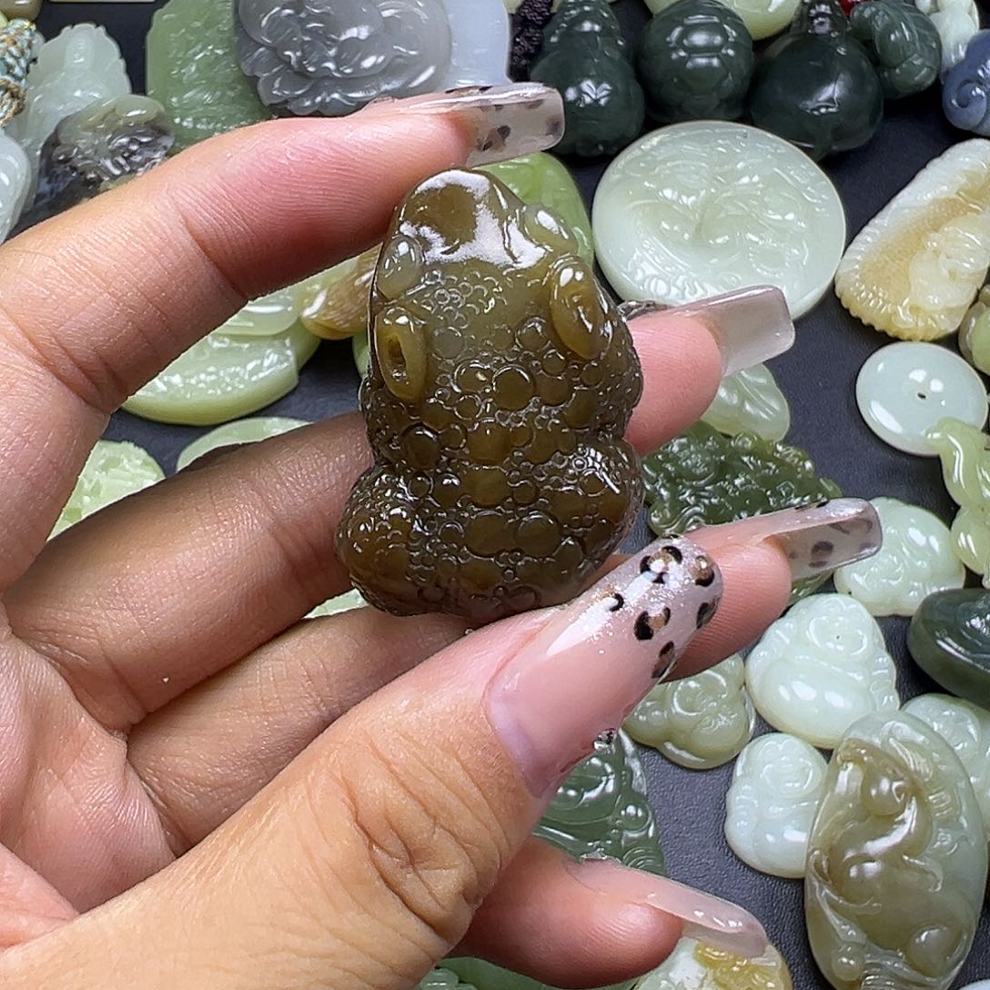 颈饰未镶嵌和田玉