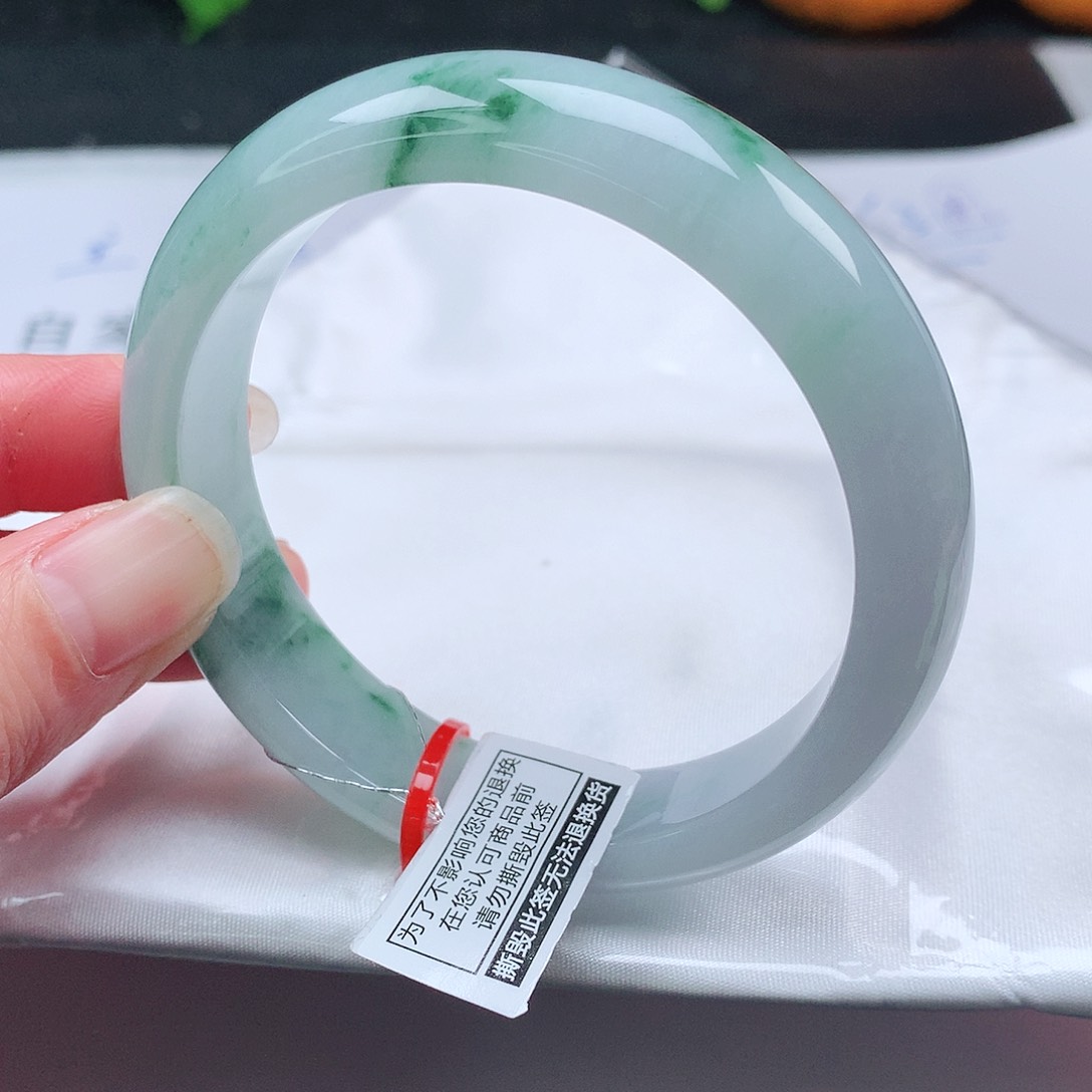 翡翠手镯未镶嵌56.圈