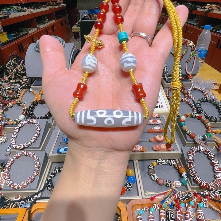 未镶嵌玛瑙/玉髓珠宝奇石