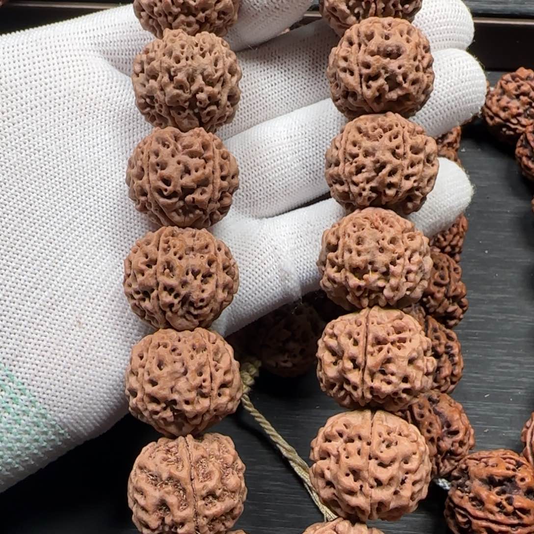 金刚菩提吊坠23mm爆肉蜂窝（安娜）