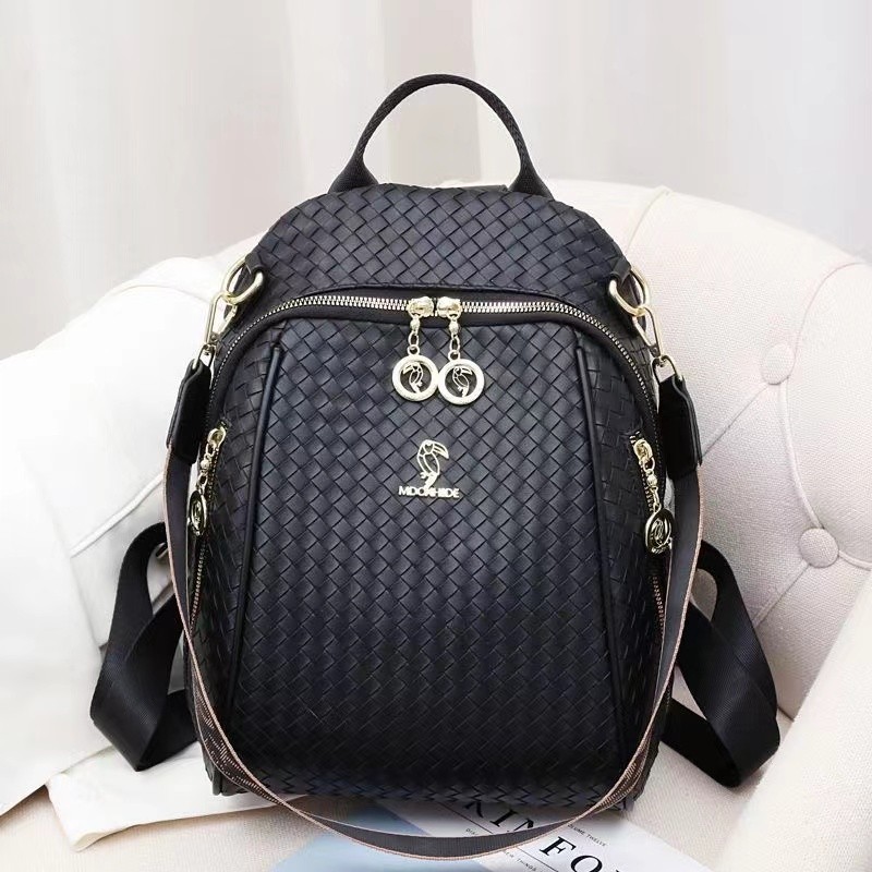 新款时尚休闲背包女士旅行包大容量包