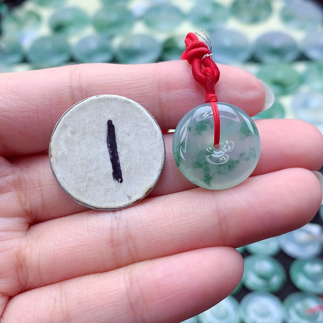 翡翠颈饰未镶嵌70尺寸18.8-5.6