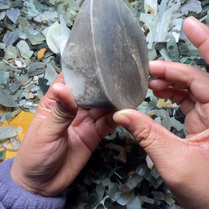 和田玉未镶嵌珠宝半成品