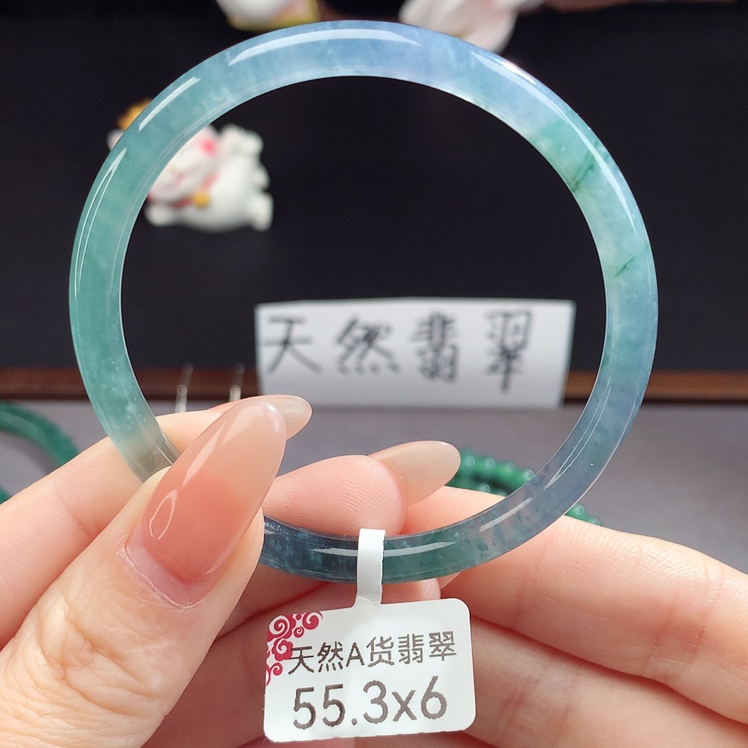 翡翠手镯（圆镯）未镶嵌