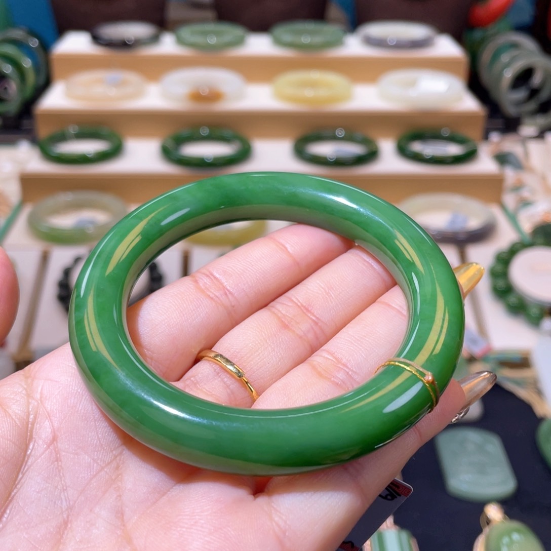 和田玉收藏级碧玉手镯57、58未镶嵌