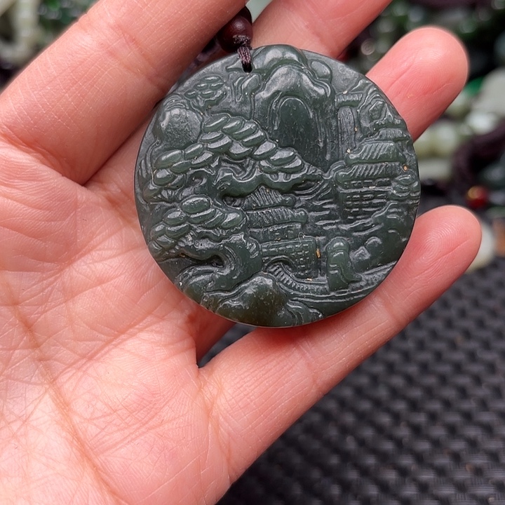 和田玉颈饰未镶嵌