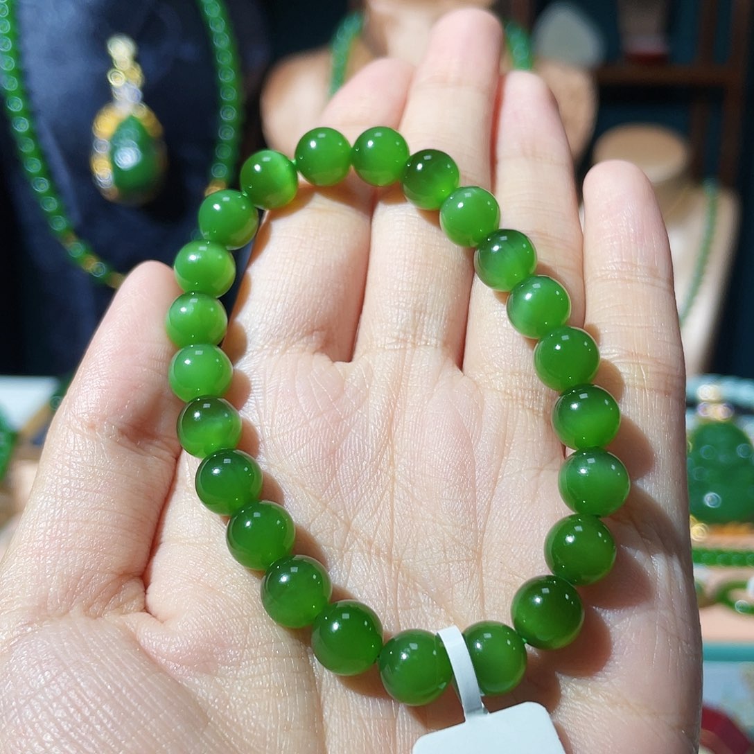 手串未镶嵌和田玉（碧玉）