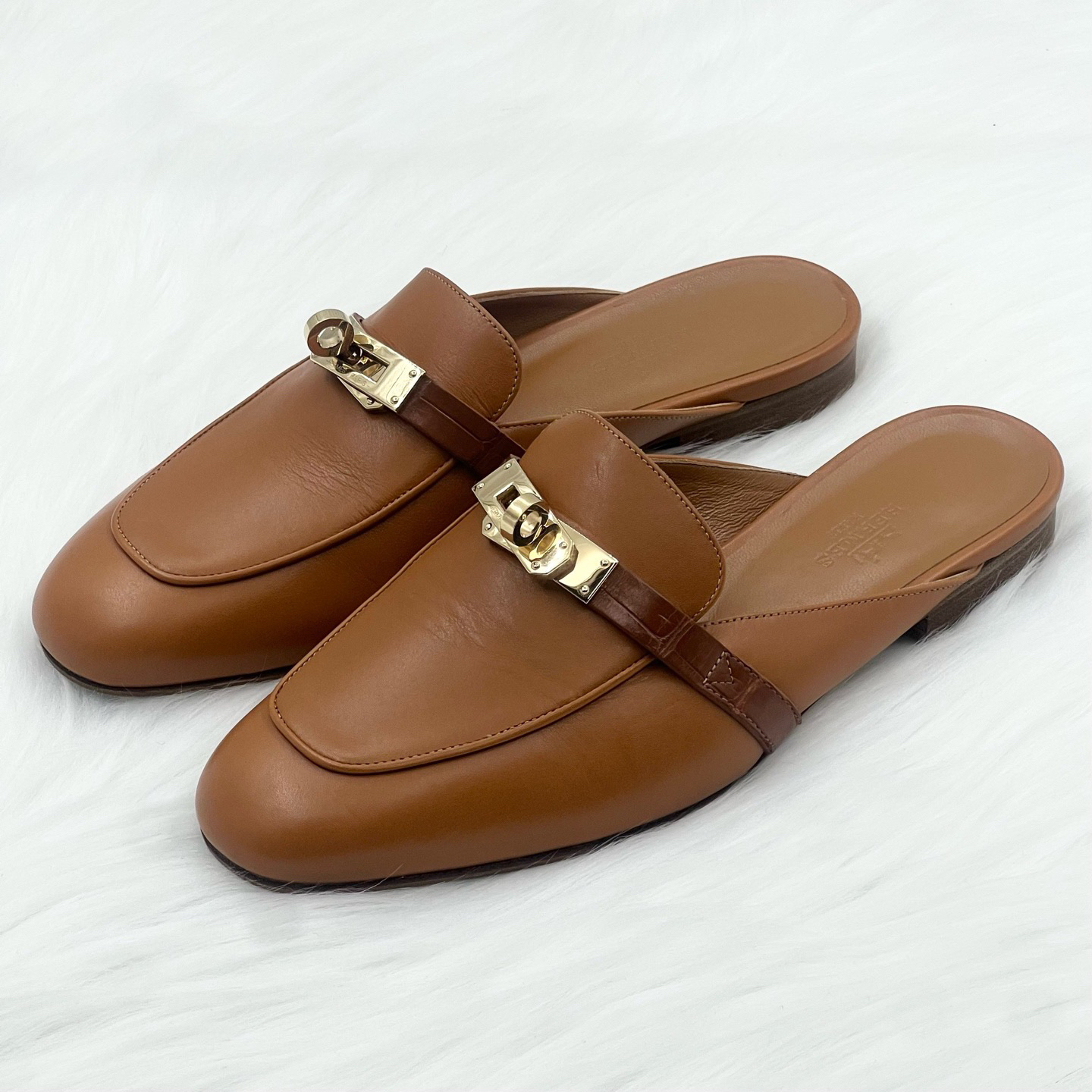 99新 Hermes/爱马仕 棕色金kelly扣穆勒鞋 36码 公价1w cd046