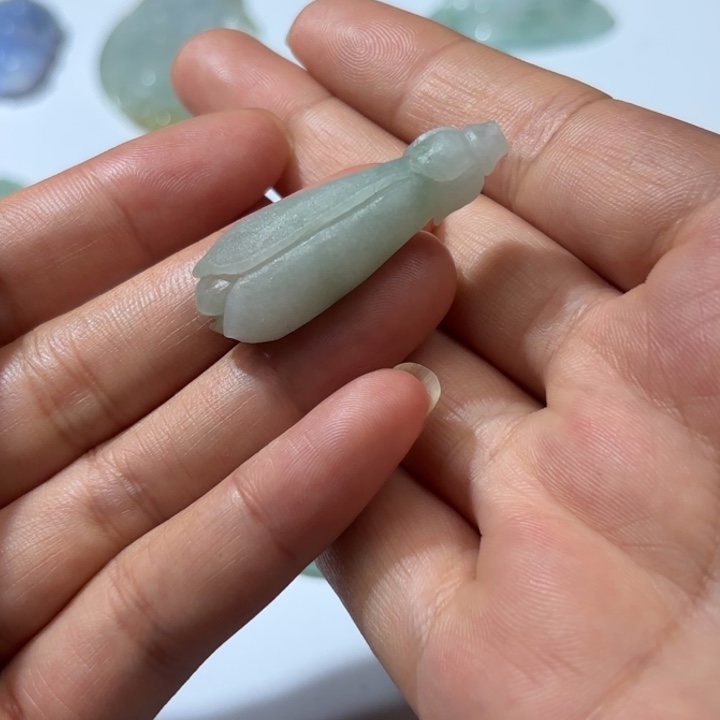 定制翡翠未镶嵌天然缅甸翡翠A货玉兰花不退不换