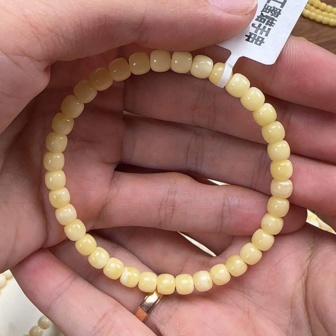 琥珀未镶嵌珠宝奇石5.5mm