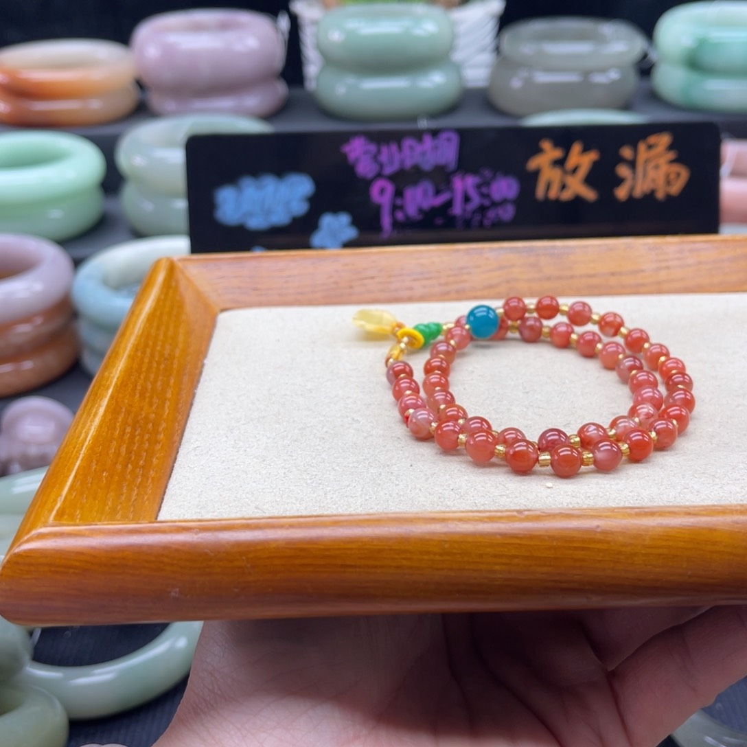 石英质玉我也未镶嵌