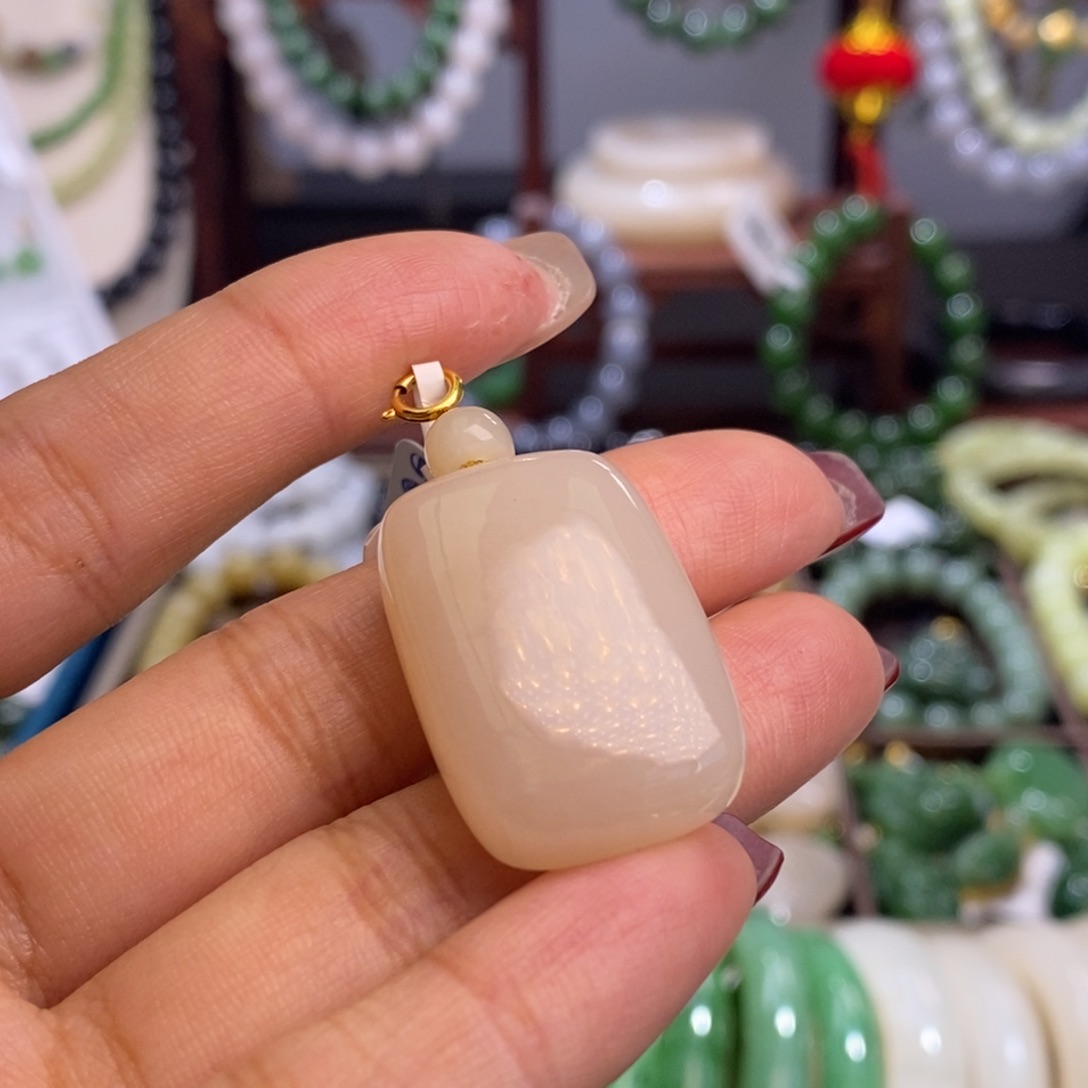 和田玉孤品补贴藕粉金镶无事牌未镶嵌沐*