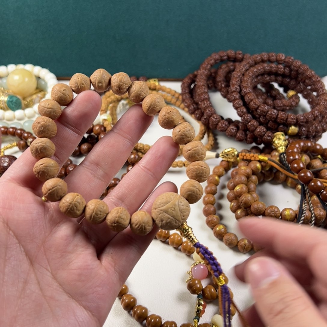 凤眼菩提吊坠。。。。。。。。。。。。