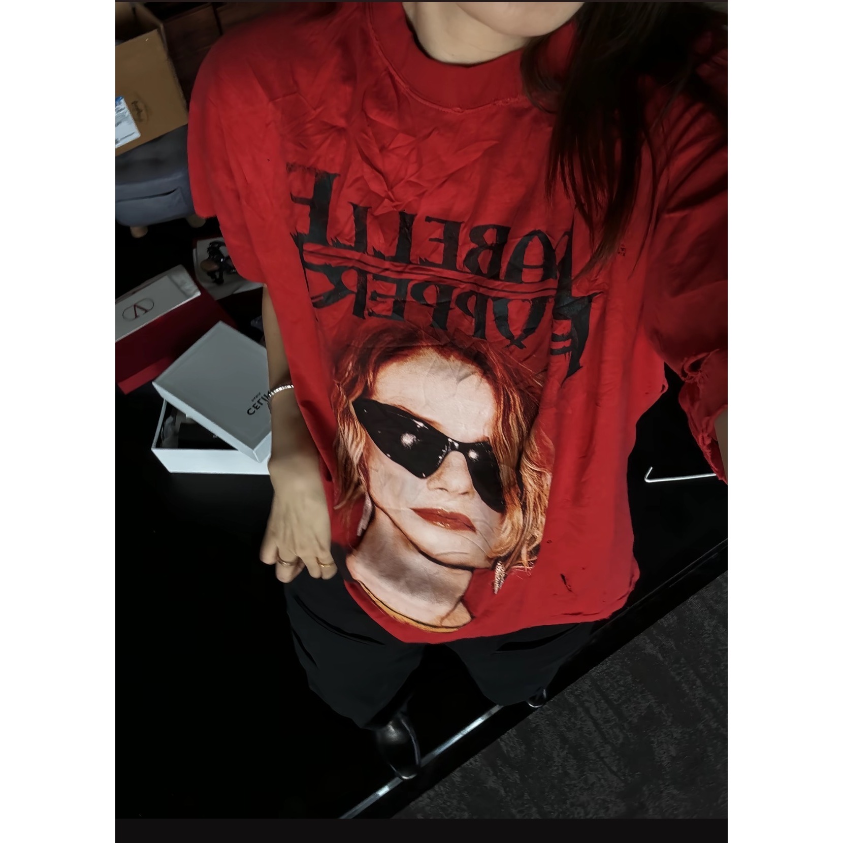 【CHU/2025SSNEW 《可拉》字母人像T恤 YQ2519