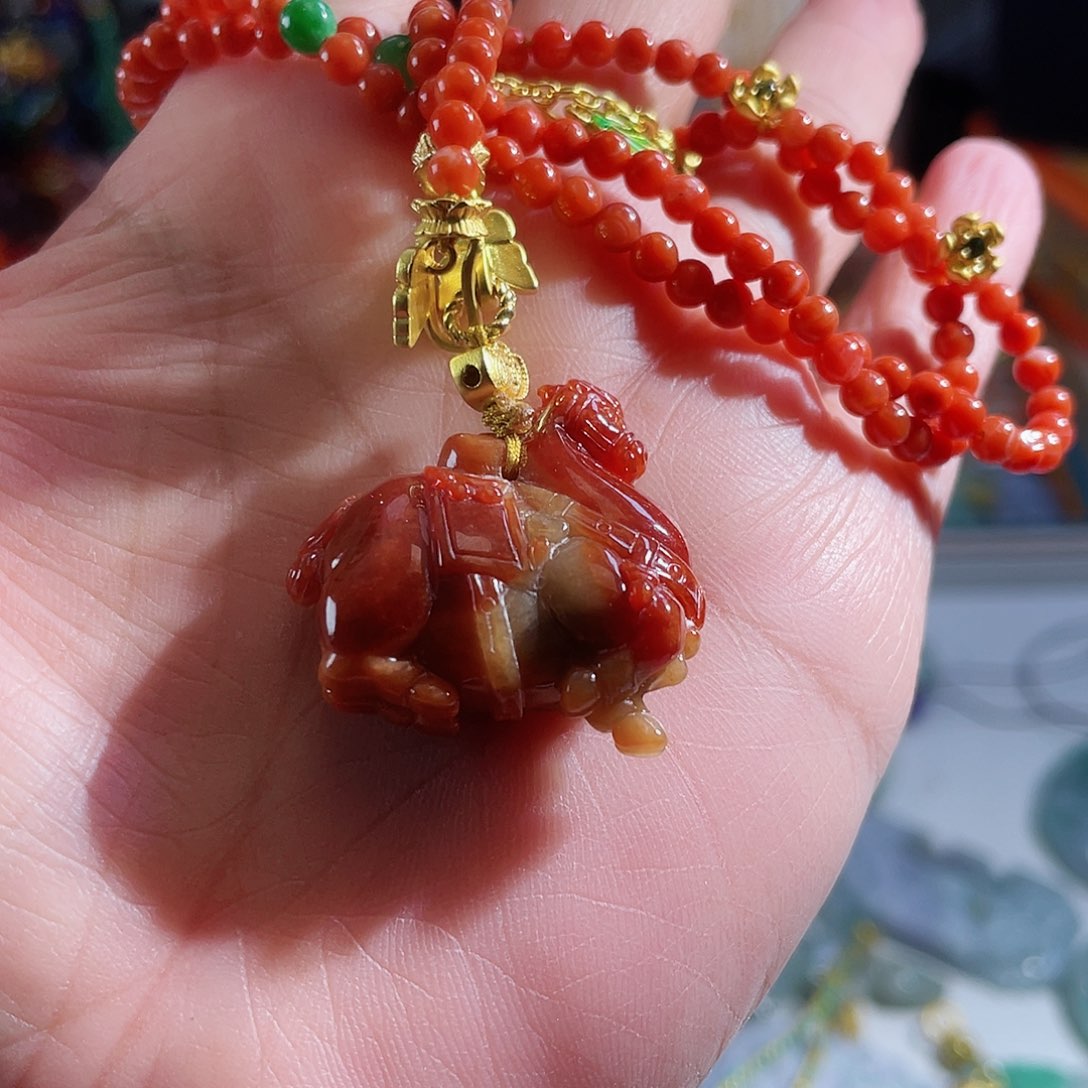 翡翠颈饰未镶嵌翡翠红翡唐马