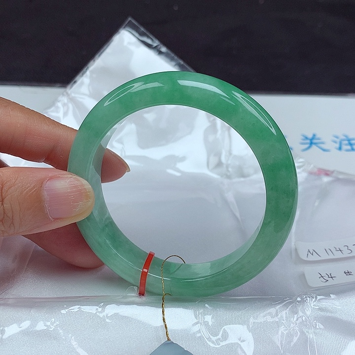 翡翠手镯未镶嵌54圈4376