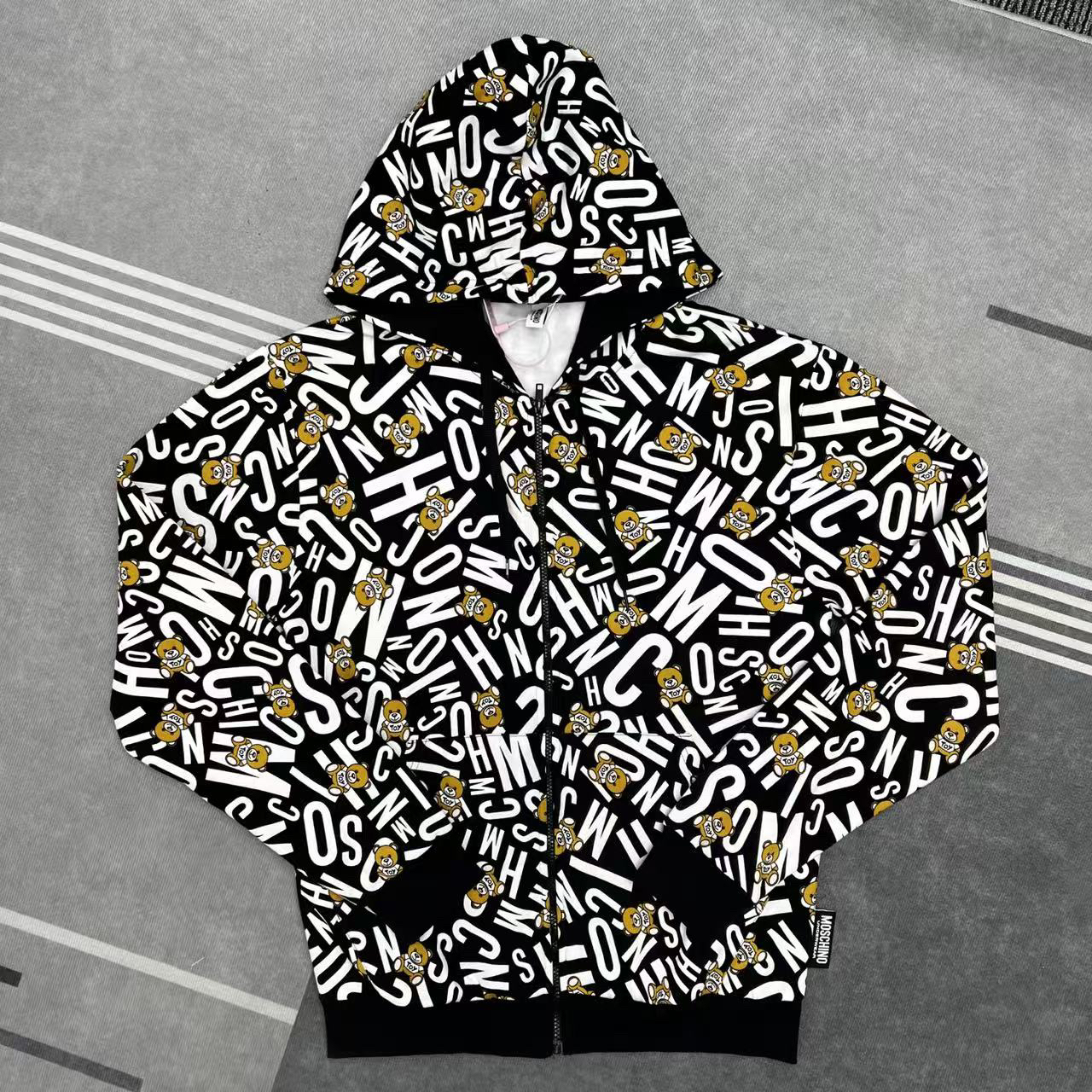 未使用 Moschino/莫斯奇诺 时尚创意风格格纹字母连帽卫衣男女款