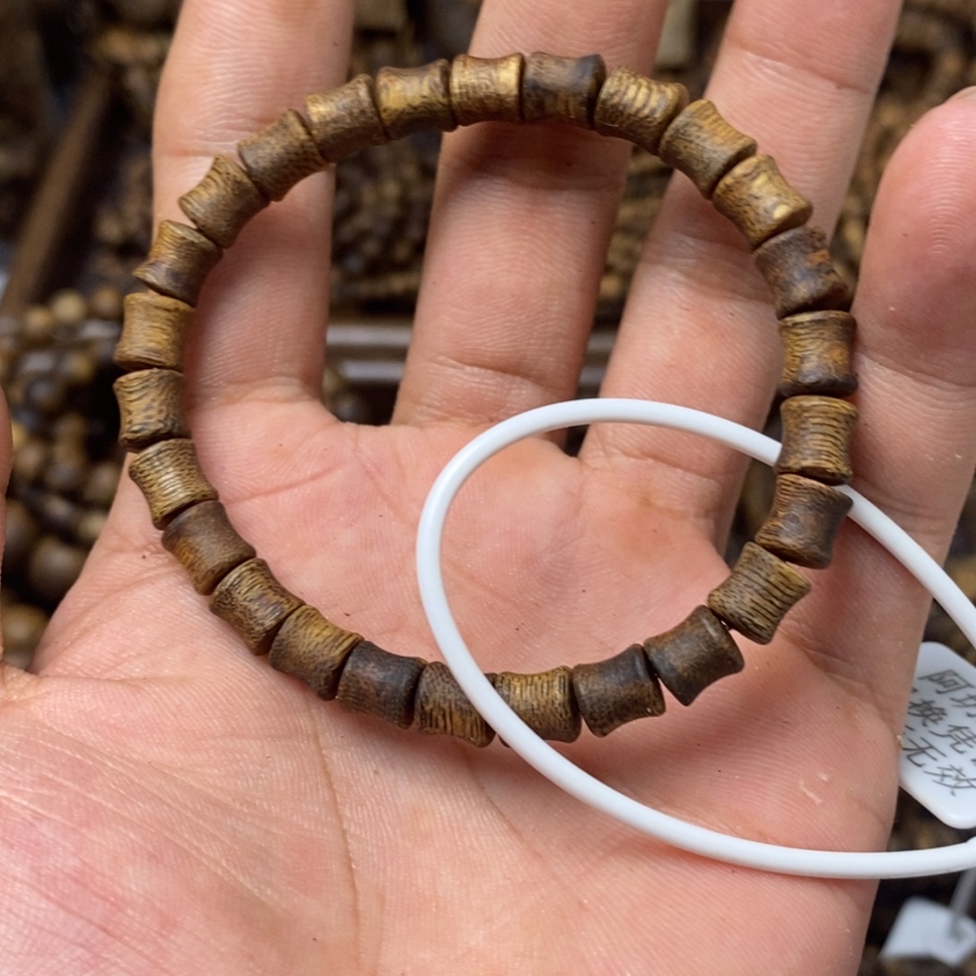 沉香沉香碎屑竹节.