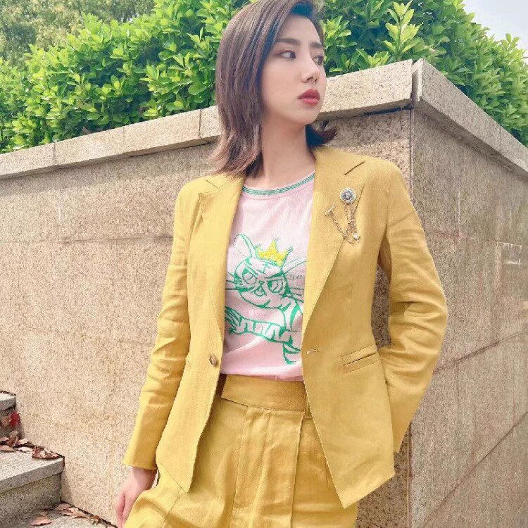 商务一粒扣小西装短款长袖常规袖平驳领女士修身西装1400608