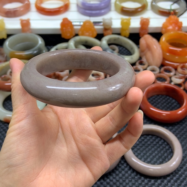 石英质玉未镶嵌手镯