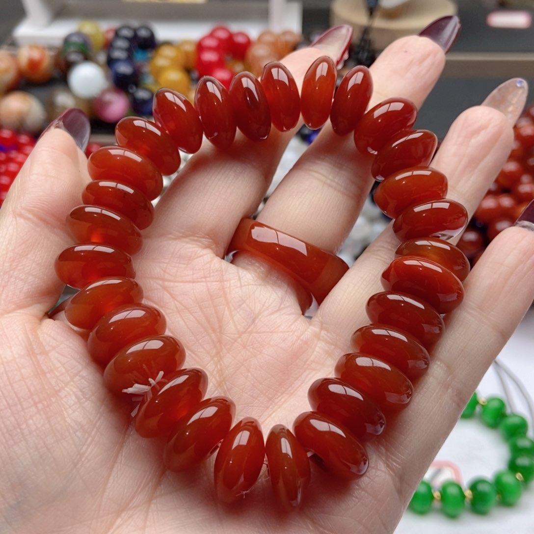 【闪购商品】玛瑙/玉髓手链未镶嵌向****?