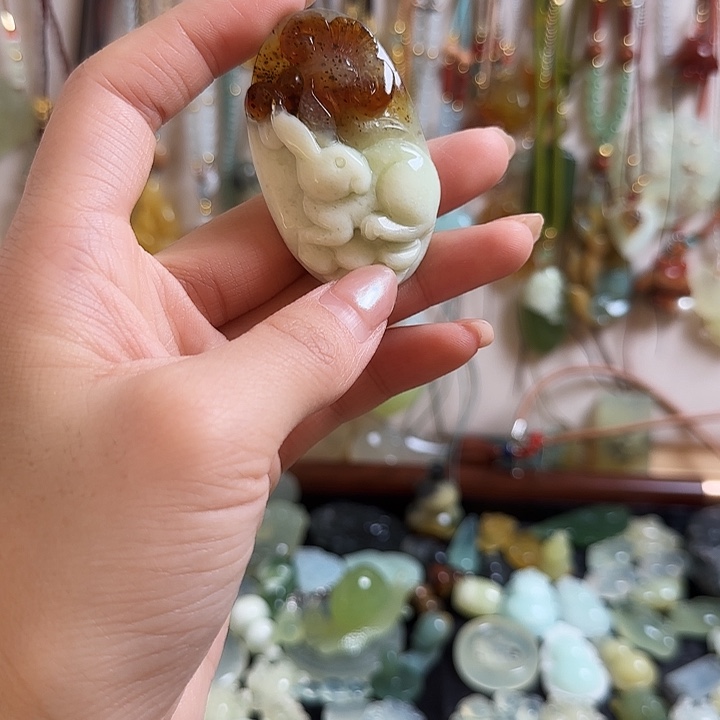 蛇纹石玉合金颈饰