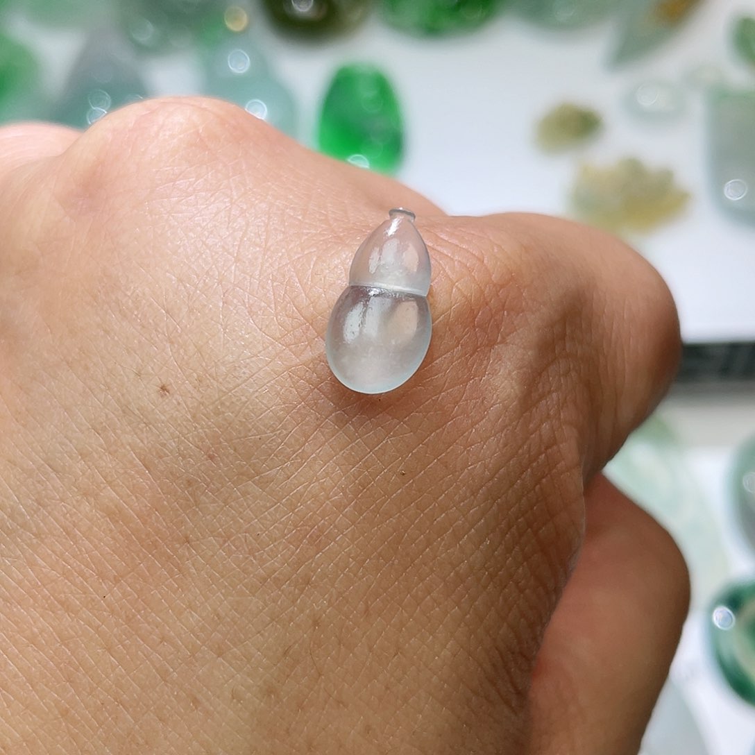 定制翡翠未镶嵌天然翡翠A货