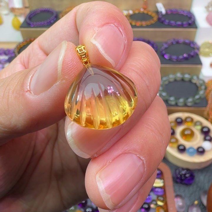 黄晶颈饰18K金镶嵌卡*拉吊坠