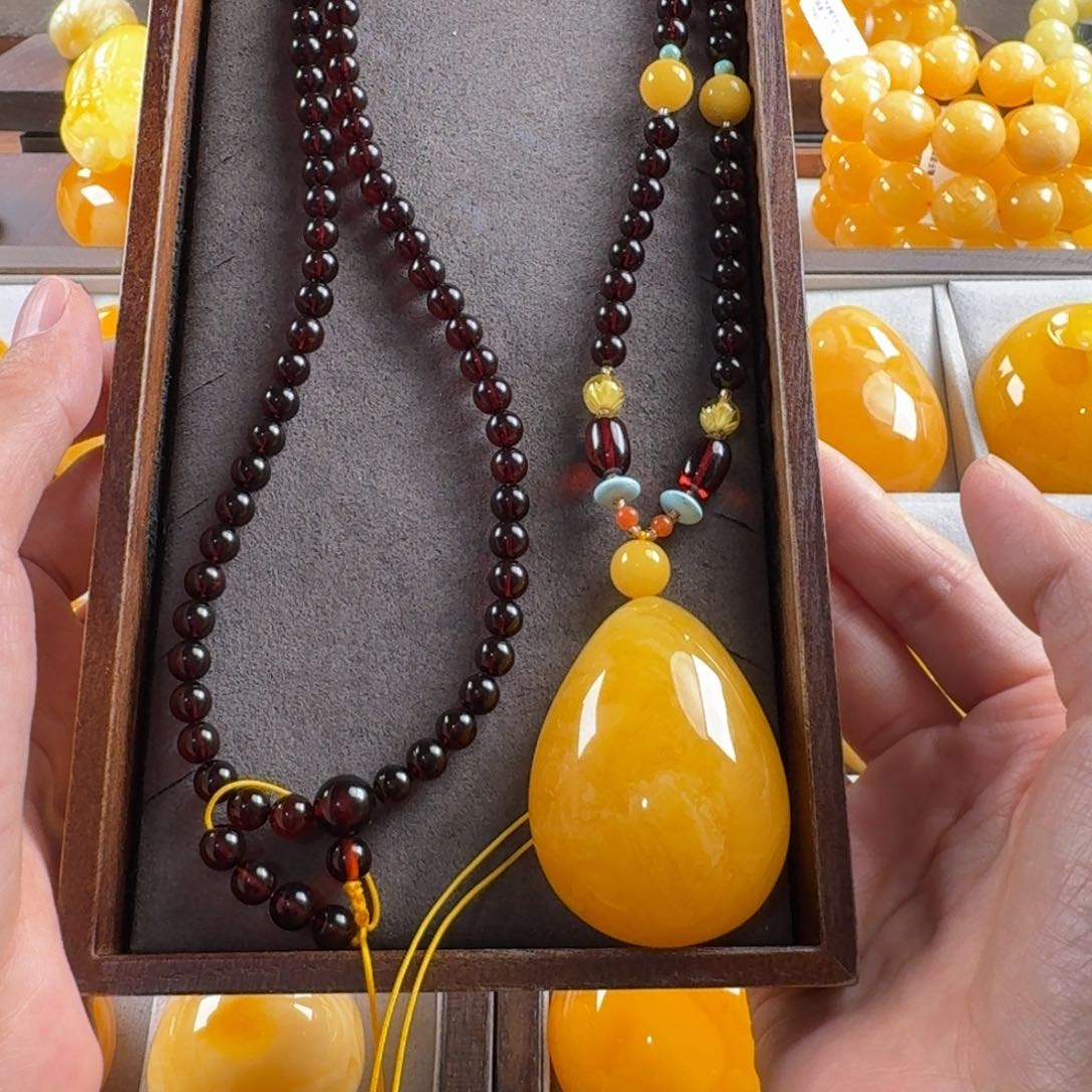 蜜蜡毛衣链未镶嵌