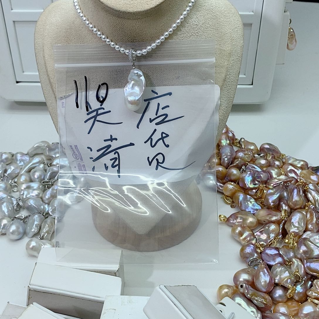 淡水珍珠颈饰合金