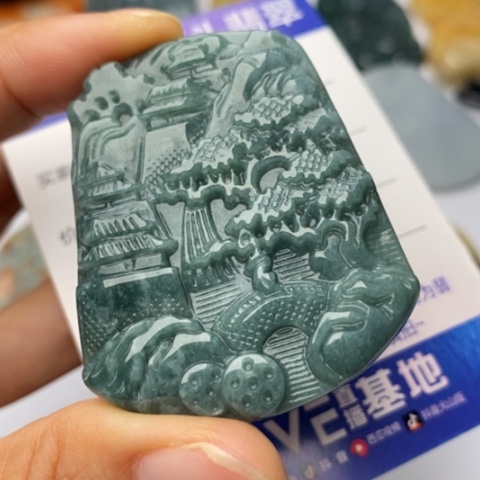 翡翠未镶嵌颈饰翡翠