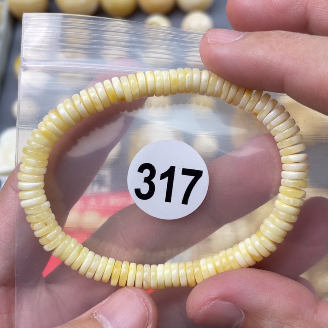 蜜蜡珠宝奇石未镶嵌