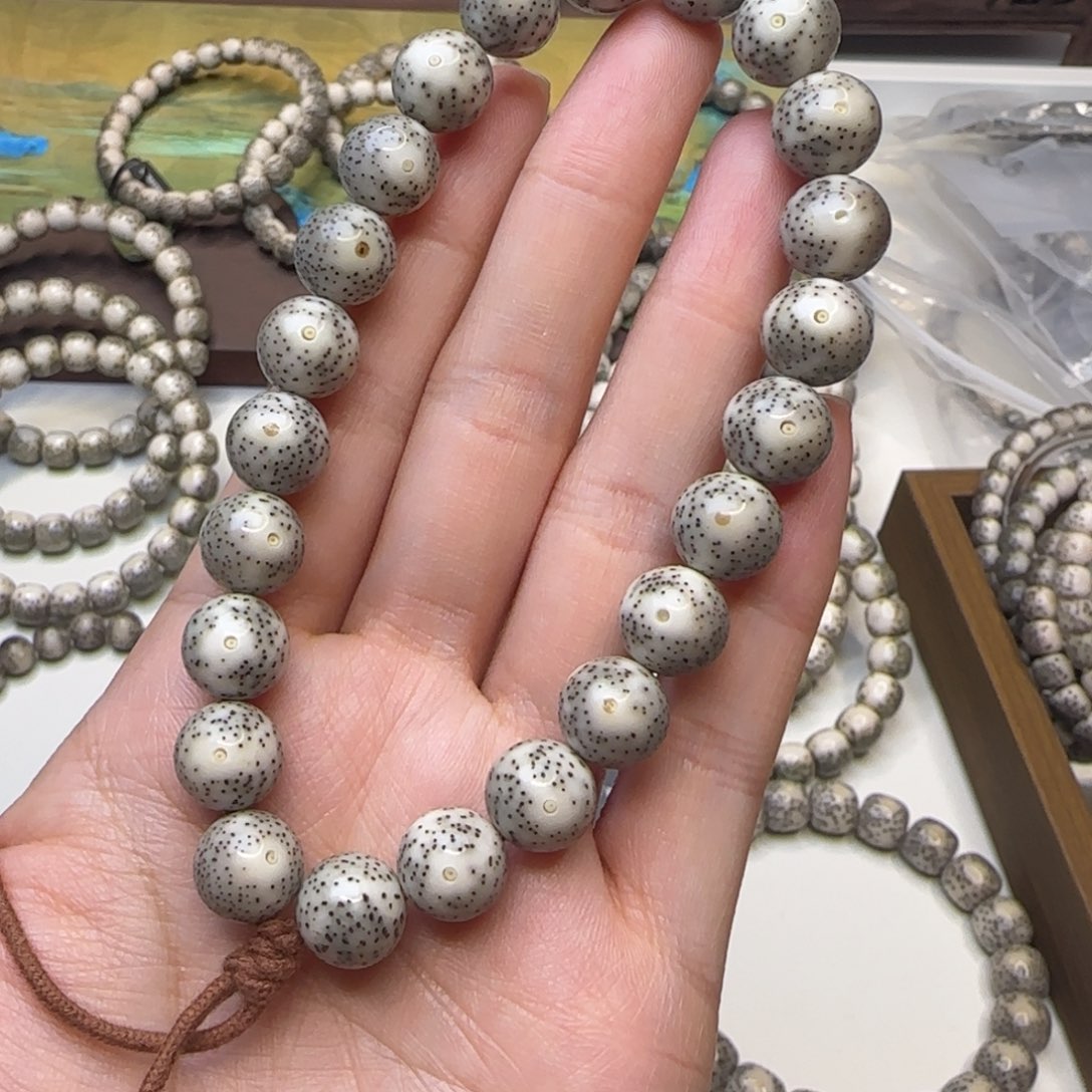 星月菩提手串石玉糯冰牛毛星11圆珠手持