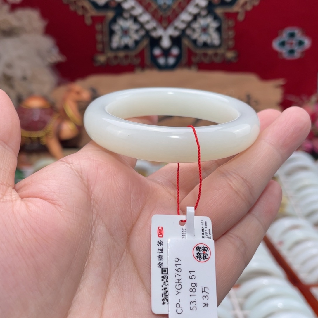 未镶嵌手镯和田玉纯天然和田玉手镯