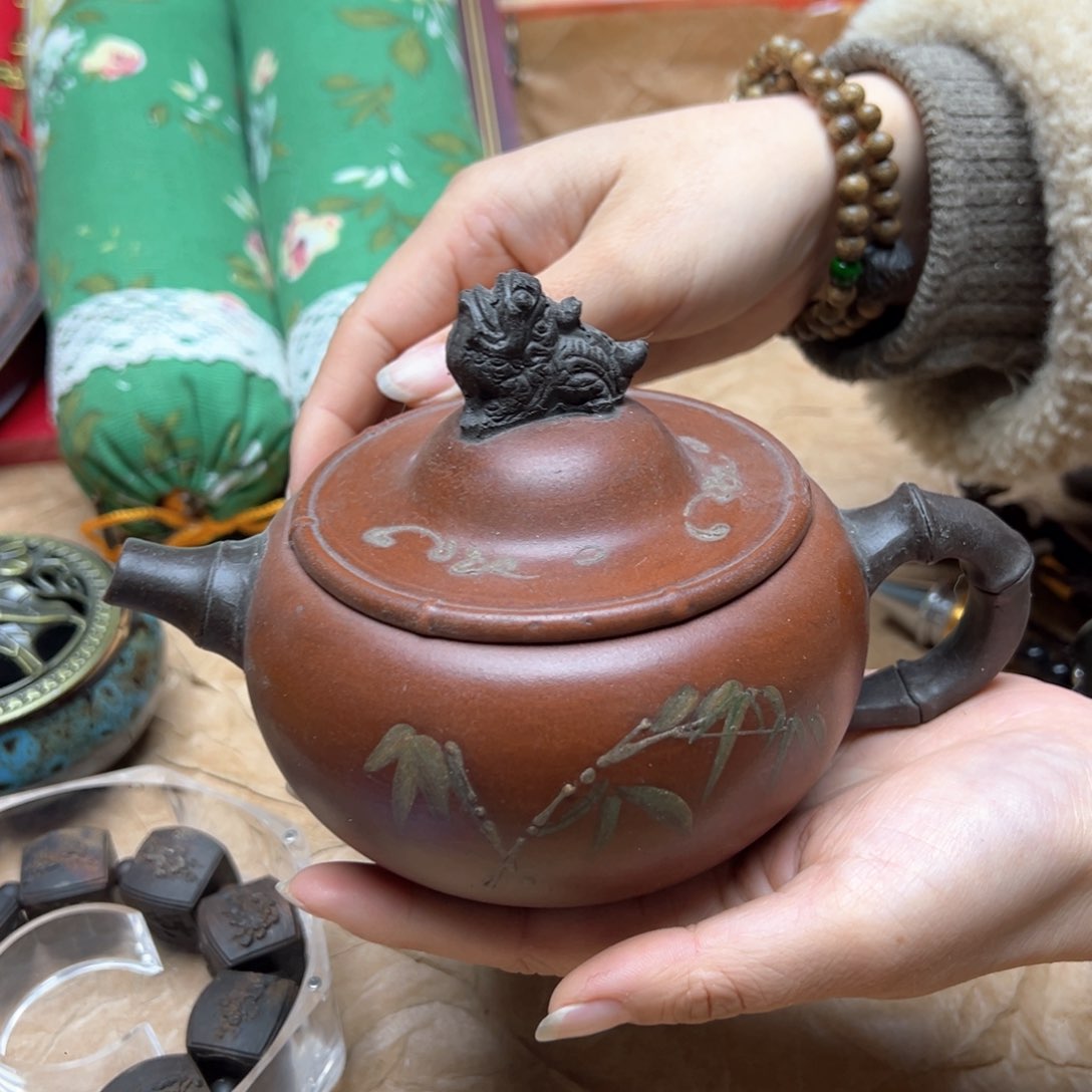 大叶紫檀（黑酸枝木类）