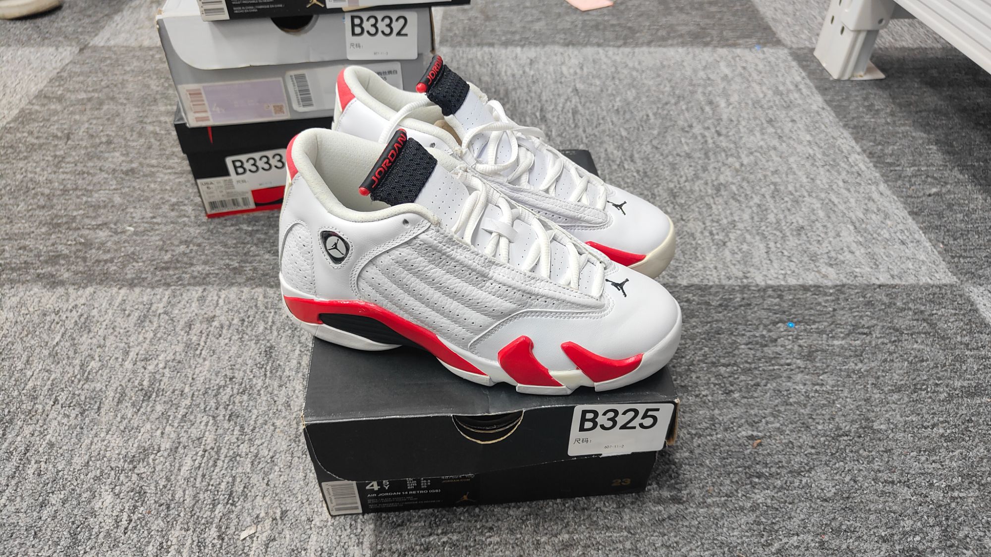 nike aj14白色运动鞋 全新原盒 36.5码 12.2