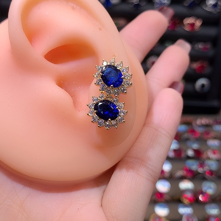 蓝宝石耳饰银S925镶嵌68